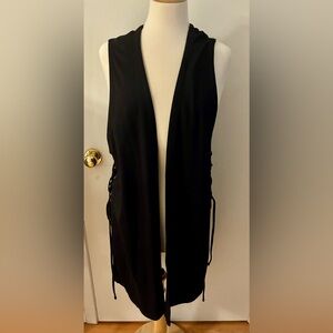 494 MICHEL STUDIO Black Sleeveless Open Front Vest